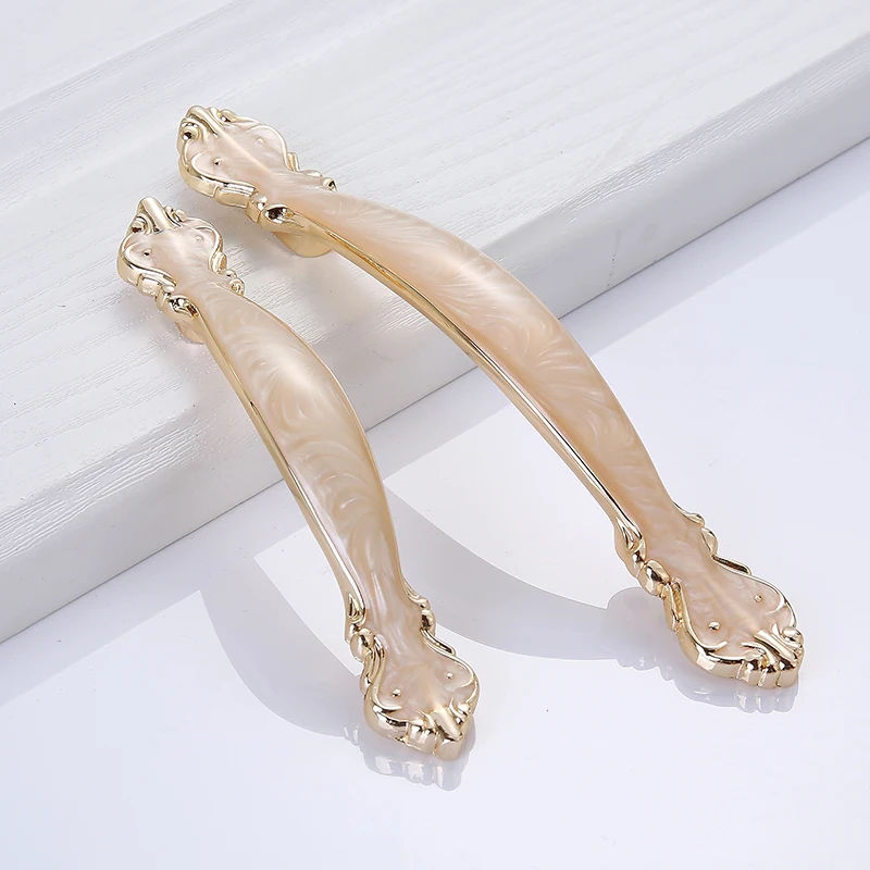 Uchwyty do szafek i komód w st – Drawer Pull Gold recenzja i cena