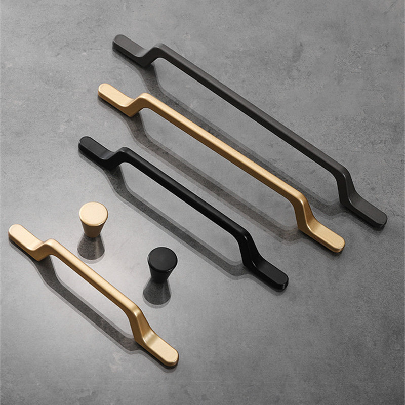Europejskie proste czarne uchw – Drawer Pull Gold recenzja i cena